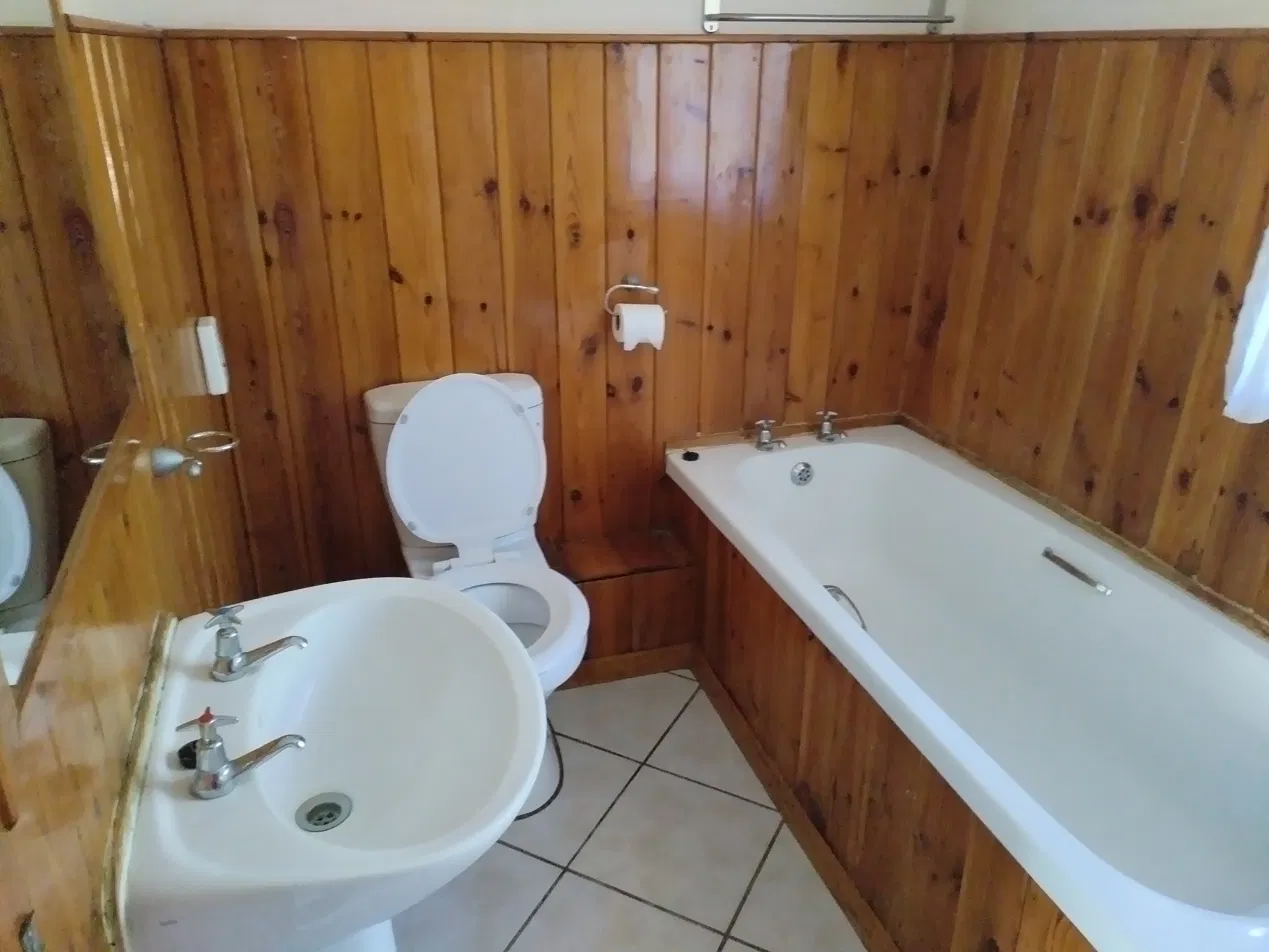 En-suite bathroom